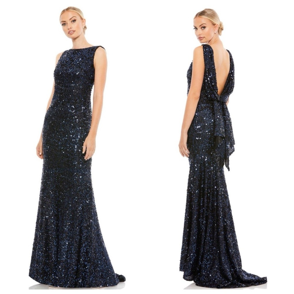 Stunning!  Ieena MAC DUGGAL MIDNIGHT BLUE BACK BOW SEQUINED GOWN SIZE 0